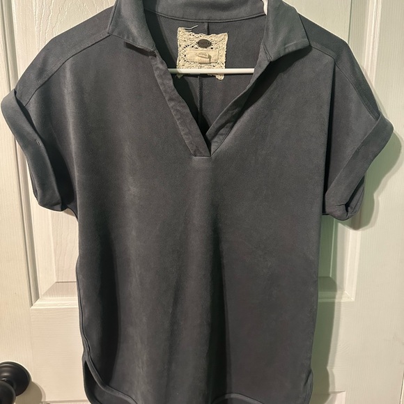 Cupio Tops - 0087 Cupio Charcoal collar‎ Shirt Womens size small